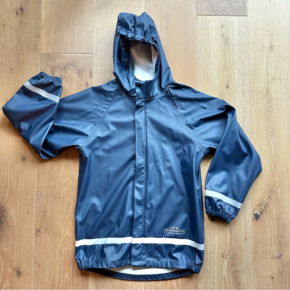 Granyte Raingear, Youth Size L Navy Rain Jacket G50Y - New, Never Worn